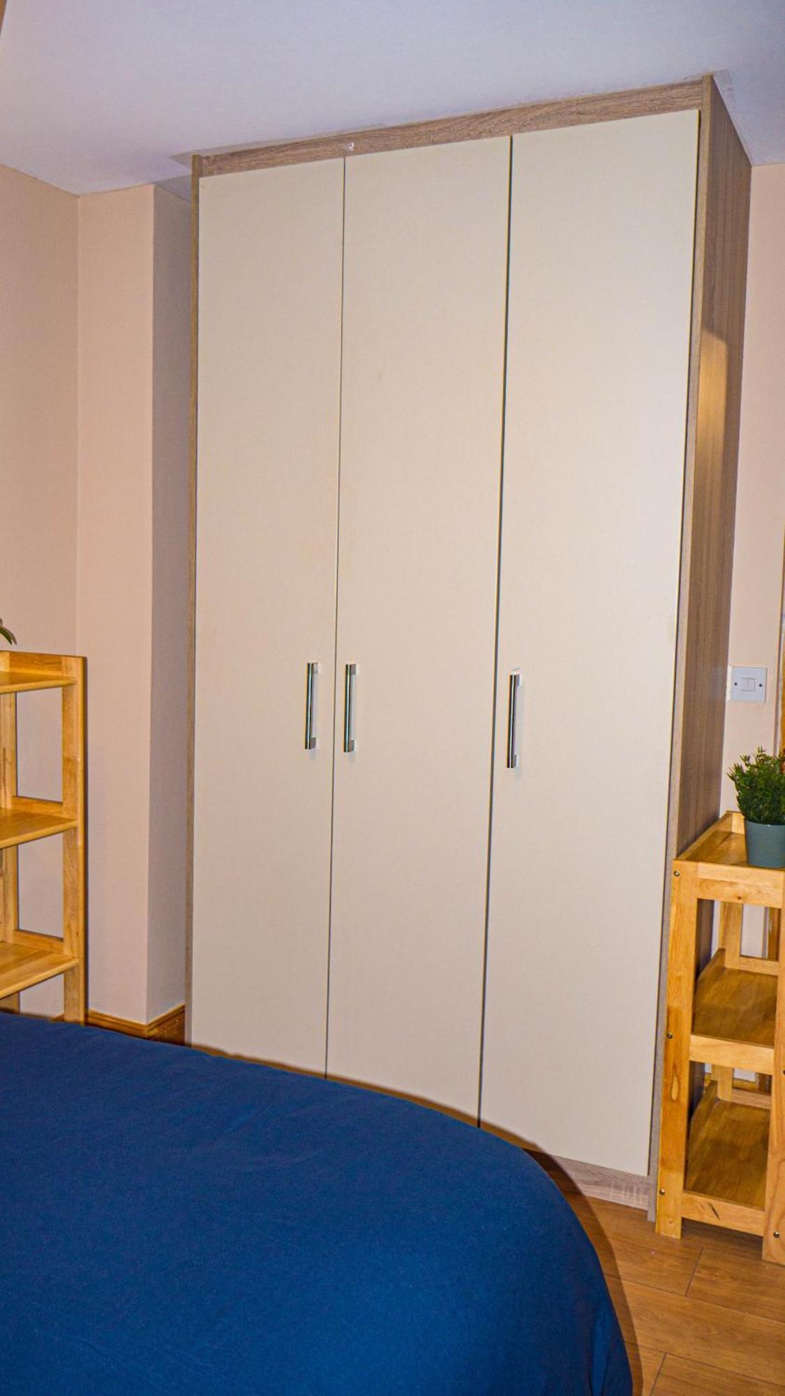 Cosy Flat Off Centre Apartment *